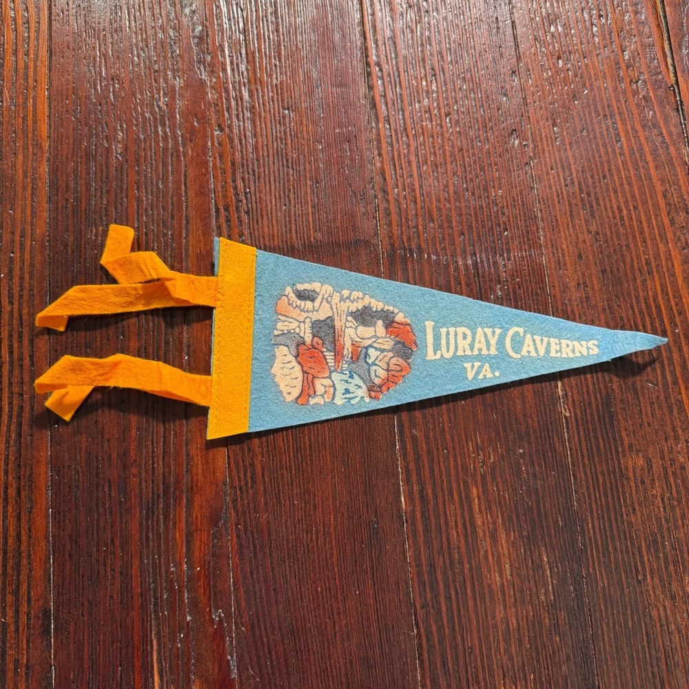 VTG 1960s Felt Pennant Blue‎ Luray Caverns Virginia Caves